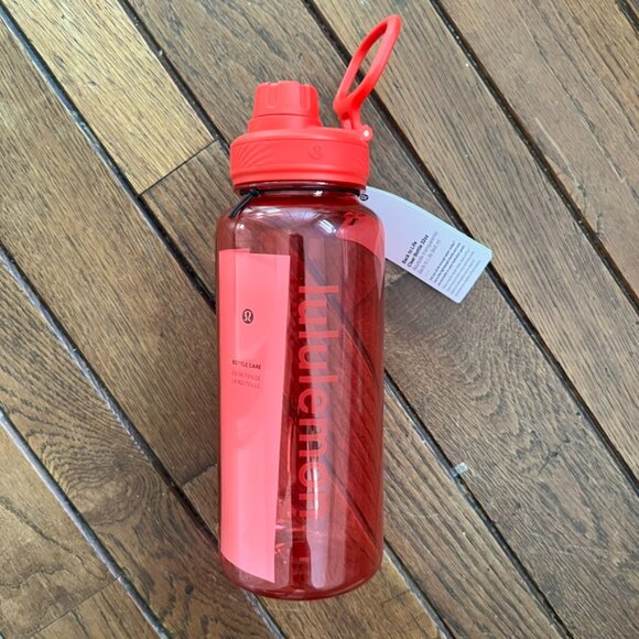 NWT Back to Life Clear Water Bottle 32oz - Lululemon Red - Picture 2 of 7